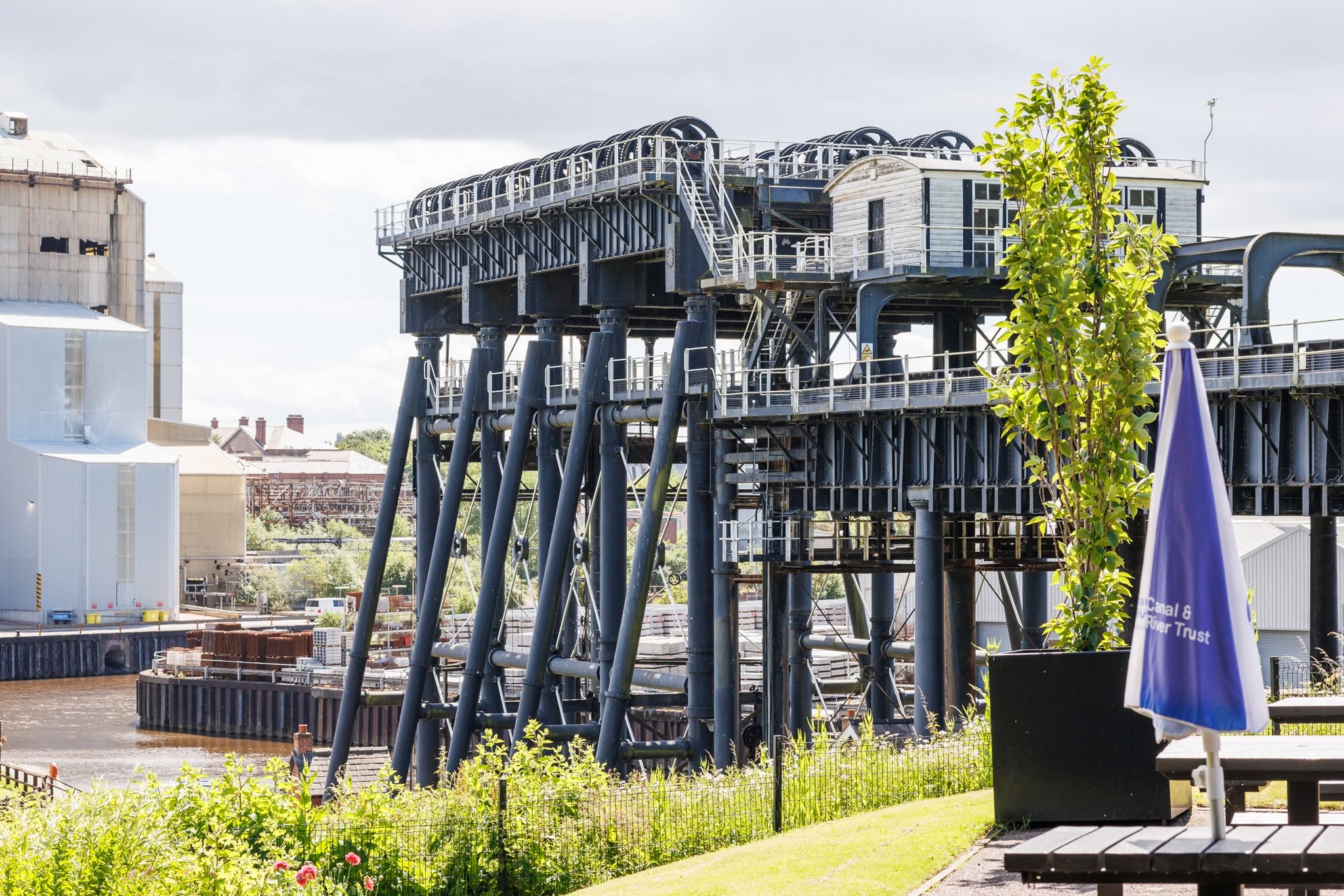 Live Music Cruise  Anderton Boat Lift and back turning at Acton Bridge 17th October 2026  12:00-16:00